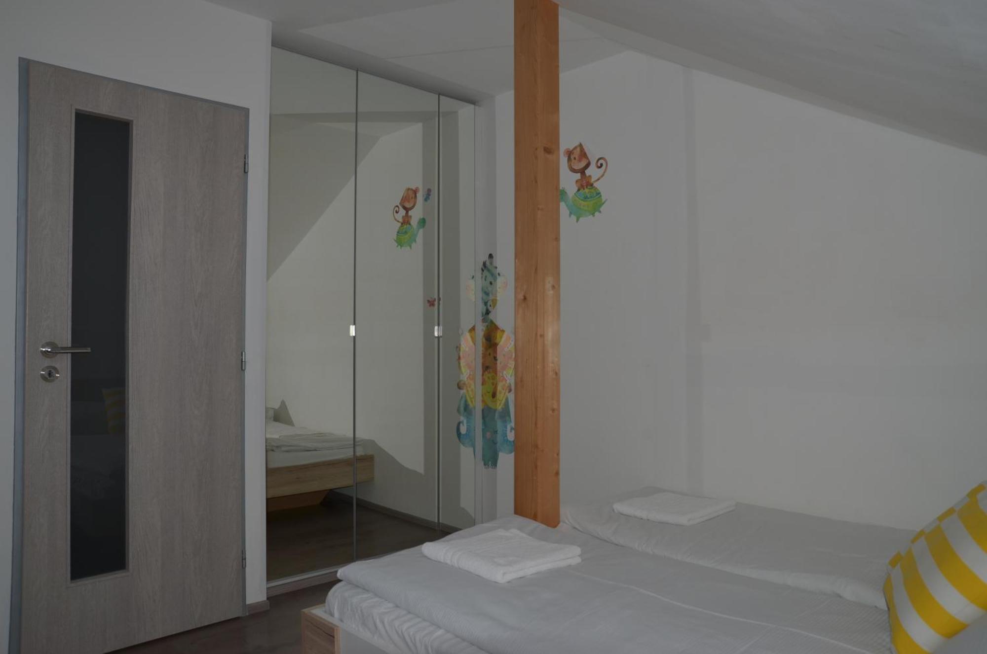 Apartmany Marco Polo Lednice Buitenkant foto