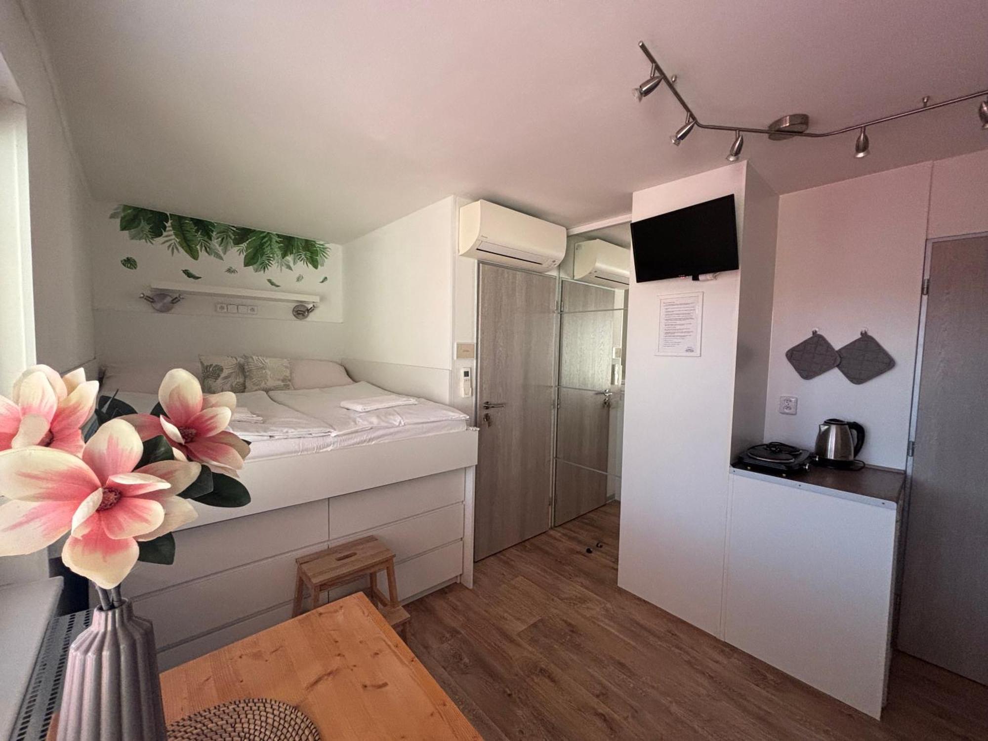 Apartmany Marco Polo Lednice Buitenkant foto